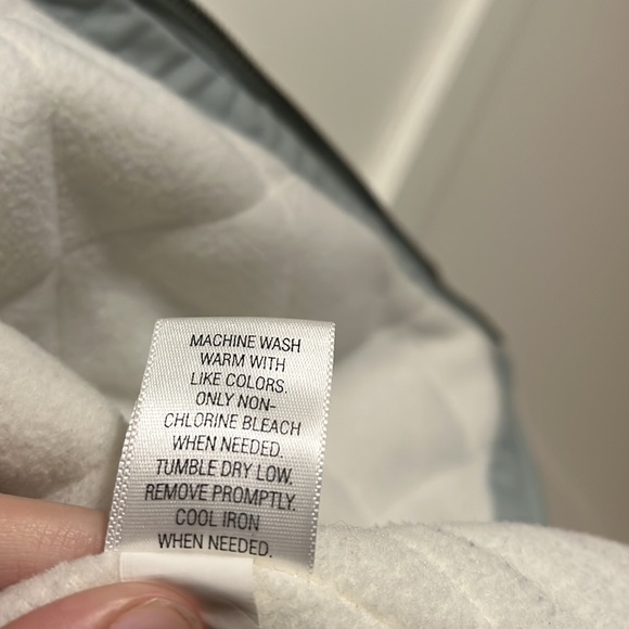 Gray fleece lined vest - Picture 9 of 9